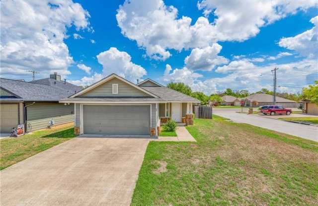 1033 Fallbrook Loop photos photos