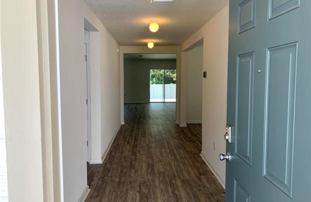 100 Coastal Village LN Gallery 2