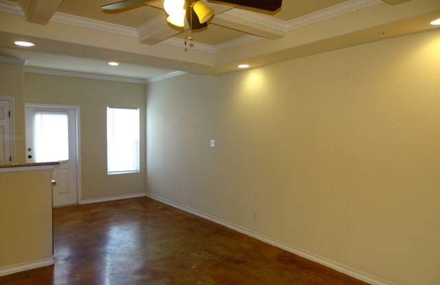 6405 Aspen Hill Gallery 3