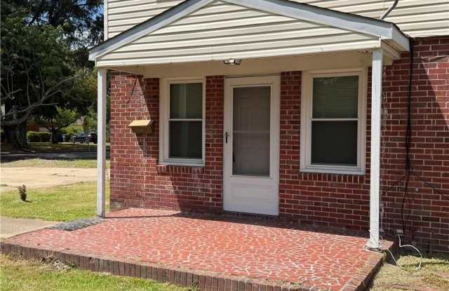 348 Virginian Drive Gallery 2