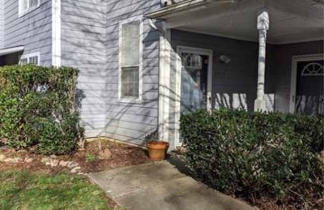 6015 Pinebark Court - 6015 Pinebark Court, Charlotte, NC 28212