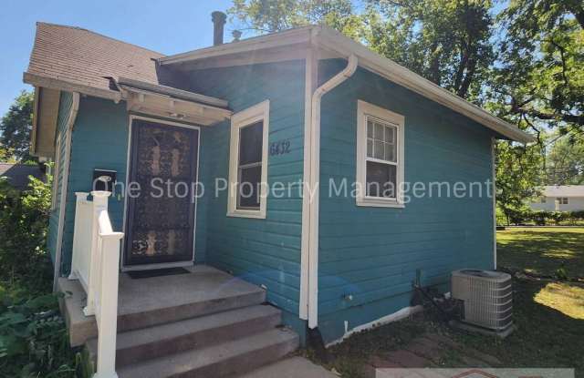 Beautiful 1 Bedroom 1 Bathroom Home in Raytown! photos photos