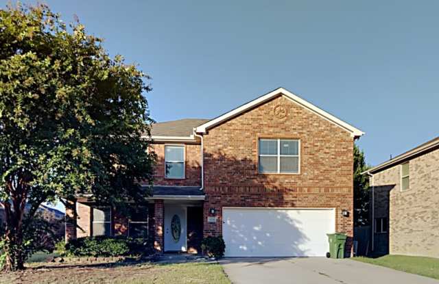 8214 Leaning Oak Ct - 8214 Leaning Oak Court, Arlington, TX 76002