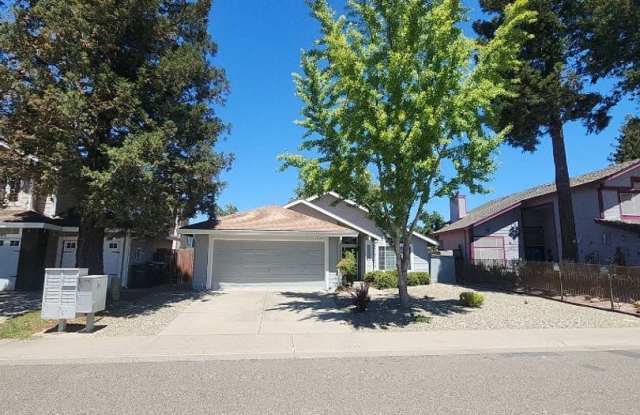 Antelope Single Story, - 3 bedroom, 2 bath - Separate Living Room, Family Room w/fireplace  Low Maintenance yard :Gardener Included! photos photos