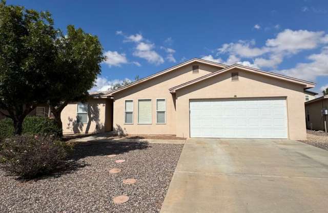 *$500 off first months rent✨Beautiful 3 Bedroom, 2 Bath Home with Immaculate Backyard✨ photos photos