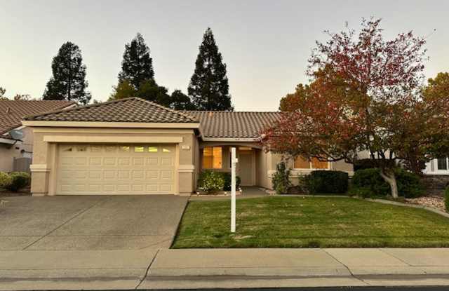 Active Senior Community for 55 and older! - 301 School House Court, Roseville, CA 95747