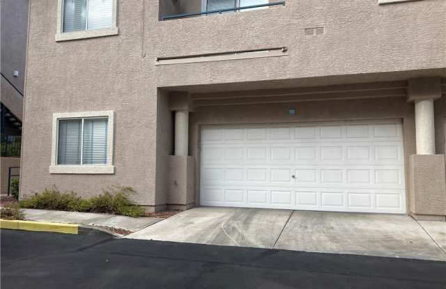 2001 Quartz Cliff Street photos photos