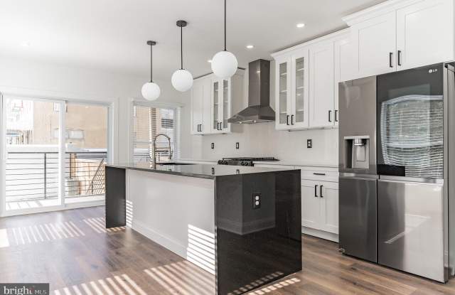 5300 5TH Street NW Gallery 4
