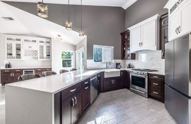 9330 Seagrape Drive Gallery 4