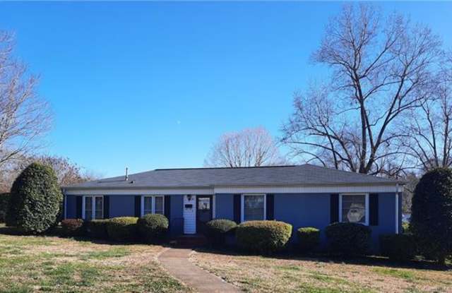 101 Wendover Drive - 101 Wendover Drive, Lincolnton, NC 28092