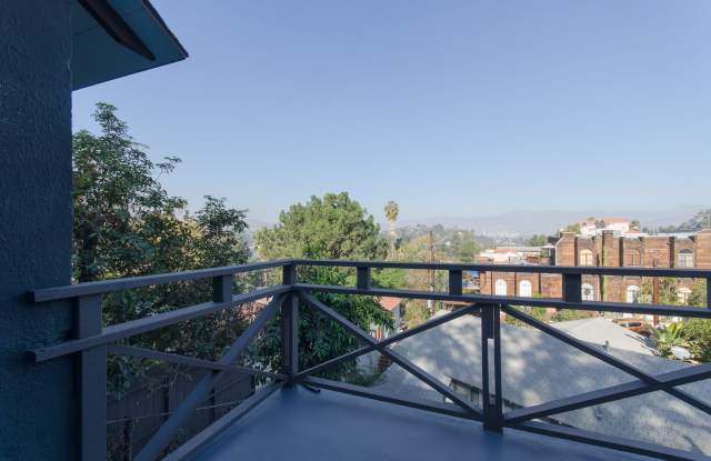 2251 Glendale Boulevard - 2251 Gallery 2