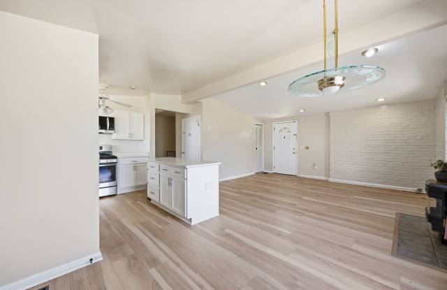 Updated Rambler Near Four Corners & Metro! photos photos Updated Rambler Near Four Corners & Metro! photos photos