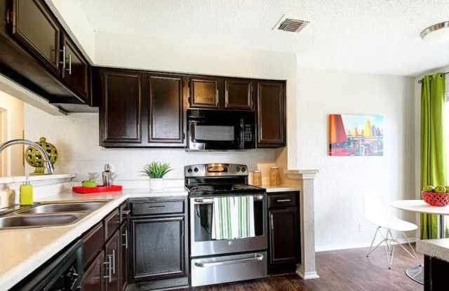 14932 Nacogdoches Rd Gallery 2