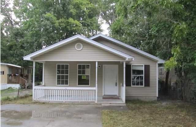 1916 Graham St - 1916 Graham Street, North Charleston, SC 29406
