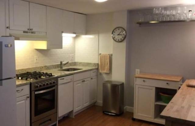 124 Sutherland Rd unit: 15 photos photos