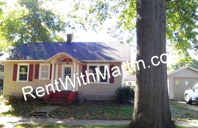 1320 Randolph St - 1320 Randolph Street, Waterloo, IA 50702