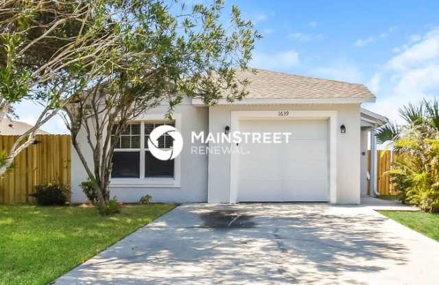 1639 Ridge Pointe Drive - 1639 Ridge Pointe Drive, Pine Hills, FL 32808