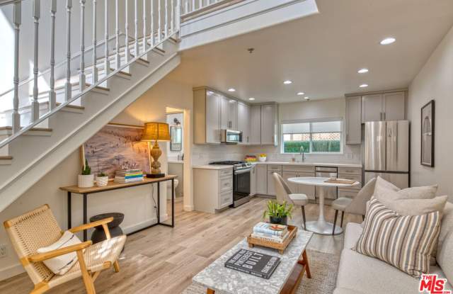 121 Strand Street photos photos