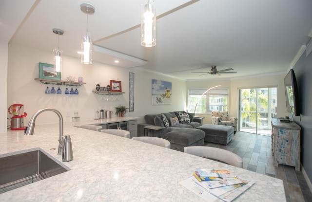 1250 North Portofino Drive Gallery 3
