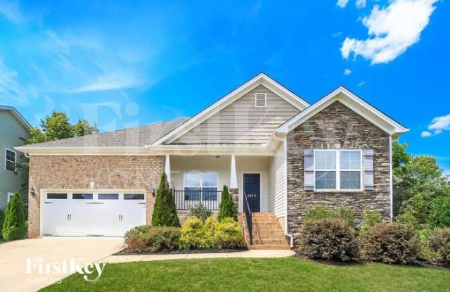 3173 Knoll Ridge Drive - 3173 Knoll Ridge Drive, Walkertown, NC 27051