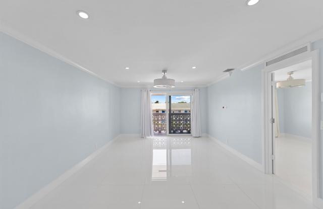 3220 Bayview Drive Gallery 2