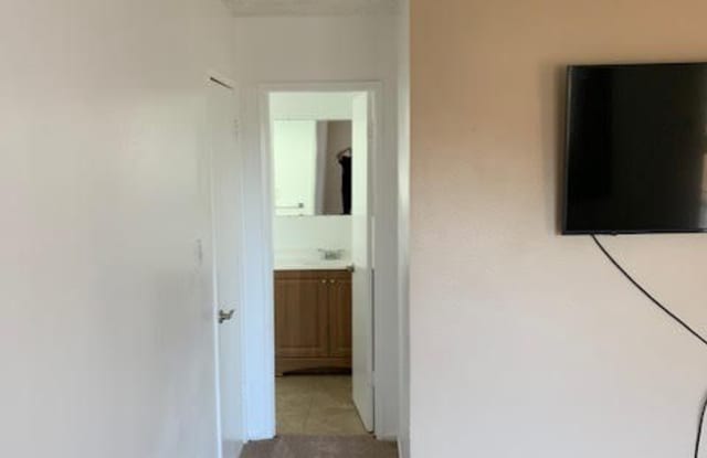 1056 Carob Way Gallery 4