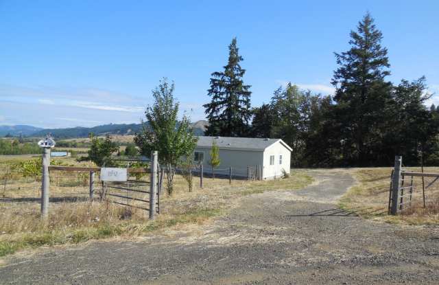 3 Bedroom Home in Country Setting photos photos