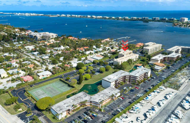 890 N Federal Highway unit: 406 photos photos