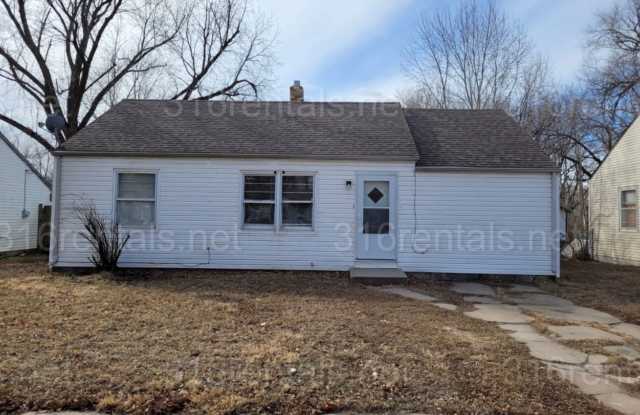 $995 - 3 bedroom / 1 bathroom - Single Family Home photos photos