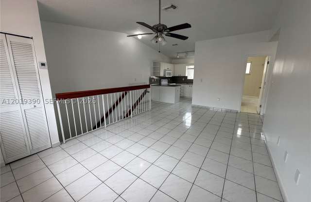 10101 W Okeechobee Rd Gallery 2