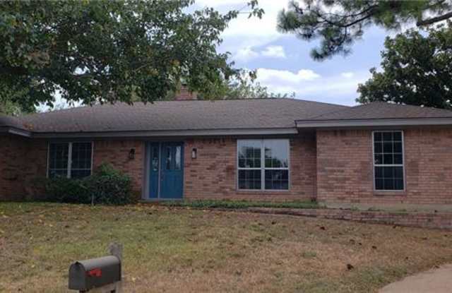 1010 Shelley Court - 1010 Shelley Court, Arlington, TX 76012