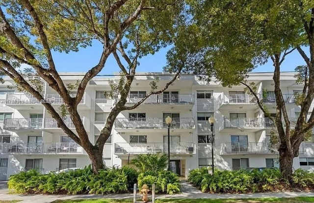445 SW 11 st photos photos