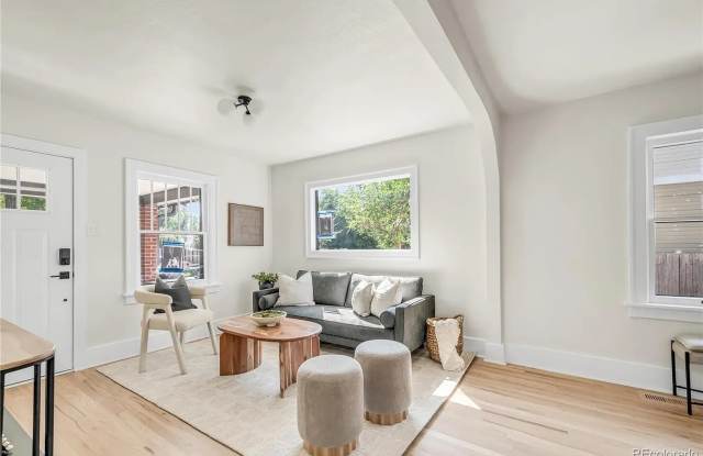 AWESOME 3-BDRM, 2-BATH NEAR DU AND HOSPITAL! AVAIL. FOR IMMEDIATE OCCUPANCY! Gallery 4