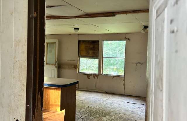 Now Available!  - $590 Month / $900 Down Country setting. Gallery 3