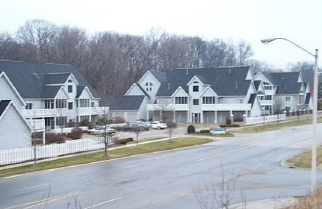 1206 S College Mall Road - 1206 South College Mall Road, Bloomington, IN 47401 1206 S College Mall Road - 1206 South College Mall Road, Bloomington, IN 47401