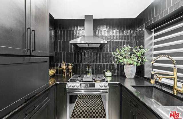 10911 Bluffside Drive - 10911 Bluffside Drive, Los Angeles, CA 91604