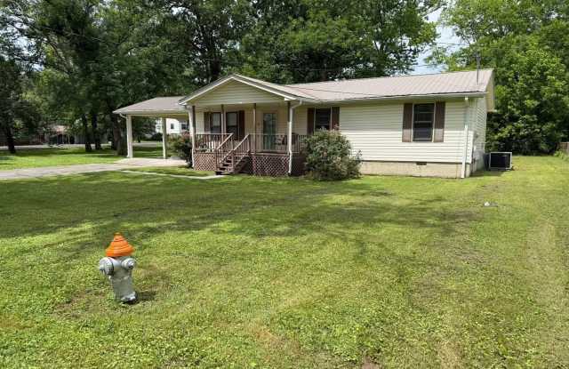 3BR Rental in Quiet Fort Oglethorpe Neighborhood – Minutes from Battlefield Parkway & Chickamauga Park | Available Now photos photos