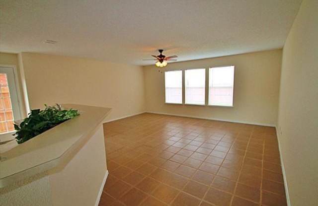 5232 Boxwood Lane Gallery 3