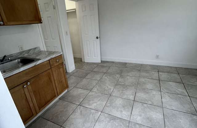 16175 Northeast 12th Avenue photos photos 16175 Northeast 12th Avenue photos photos