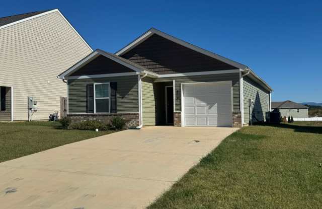 3 Bedroom 2 Bathroom Home in Greeneville, TN Gallery 3
