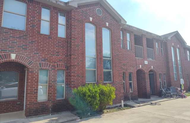 1409 West Kiwi Avenue photos photos