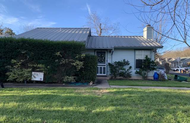 8001 A Clydesdale Drive photos photos