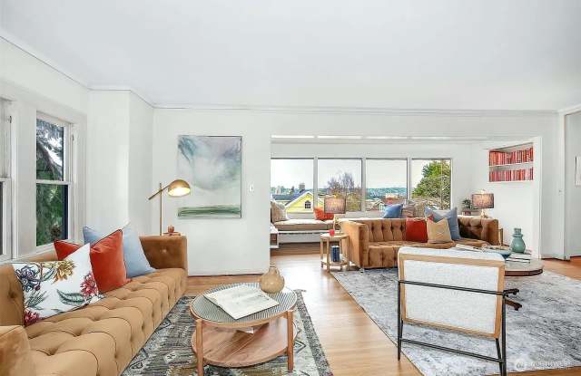 2002 12th Avenue East Gallery 4