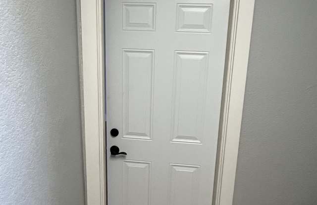 280 W. 17th St#25 photos photos