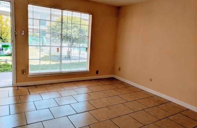 6001 Ranchester Dr. A10 - 6001 Ranchester Drive, Houston, TX 77036