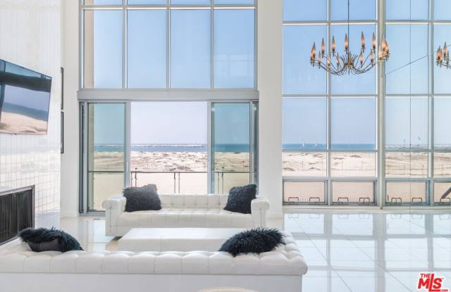 5205 Ocean Front Walk unit: 203 photos photos