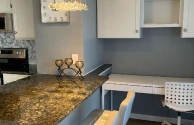 5955 10th - 5955 E 10th Ave, Denver, CO 80220