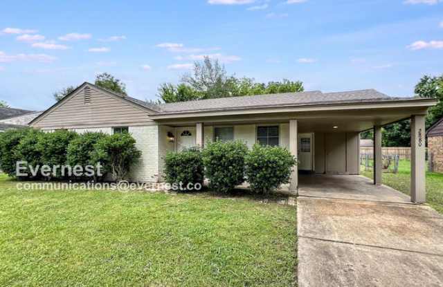 2880 Normandy Drive photos photos