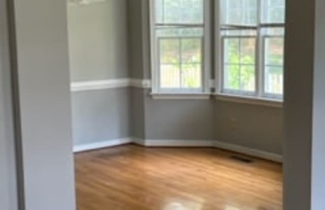 6008 Maybrook Way Gallery 2
