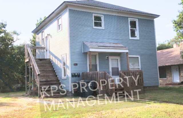 665 South Kansas Street - 2 photos photos 665 South Kansas Street - 2 photos photos